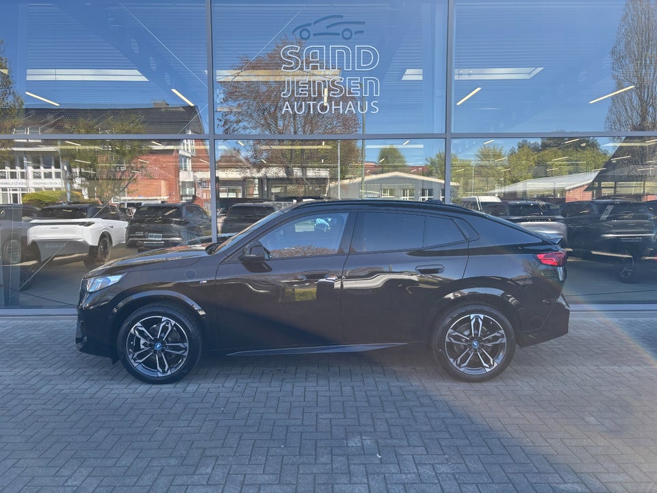 BMW iX2 eDrive20 M-Sport Premium 5d