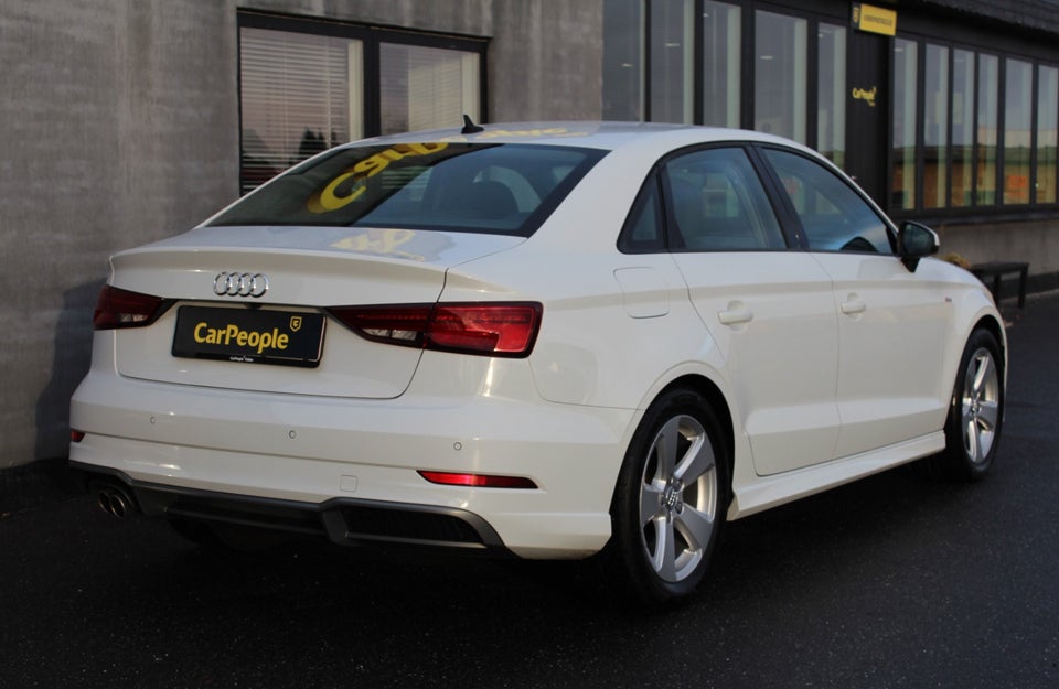 Audi A3 35 TFSi Sport Limited S-tr. 4d