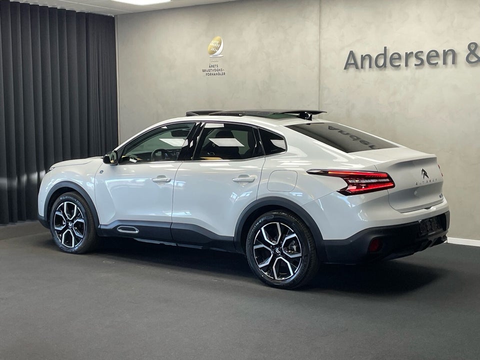 Citroën ë-C4 X 50 Shine 4d