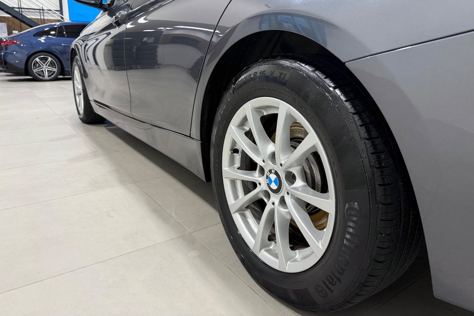 BMW 320d 2,0 Touring 5d