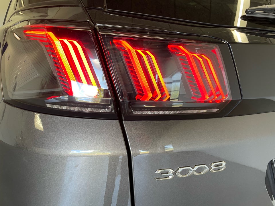 Peugeot 3008 1,6 Hybrid Allure Pack EAT8 5d