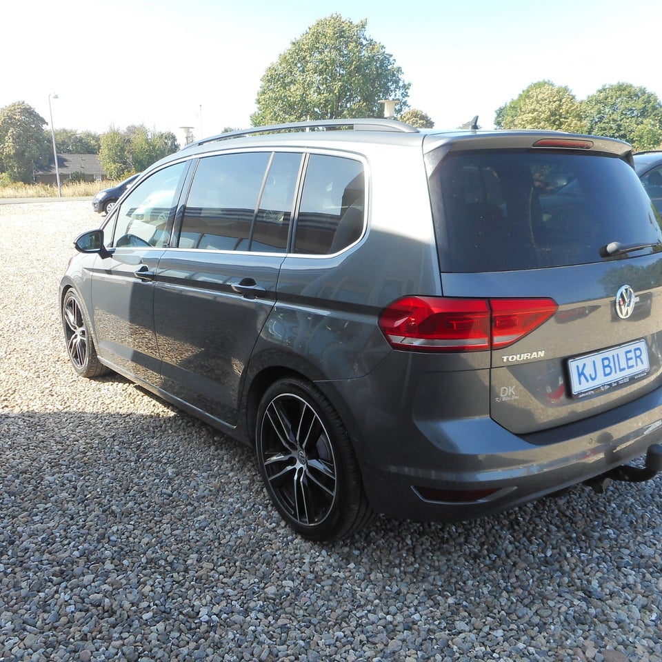VW Touran 1,6 TDi 115 IQ.Drive DSG 7prs 5d