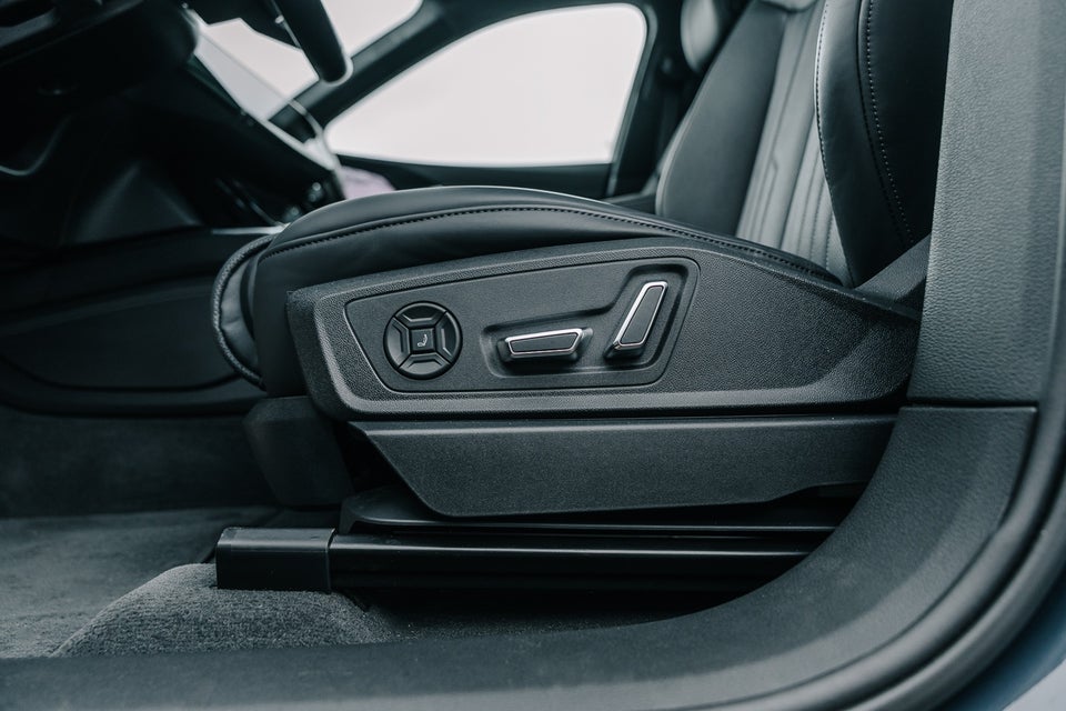 Audi Q8 e-tron 55 Advanced quattro 5d