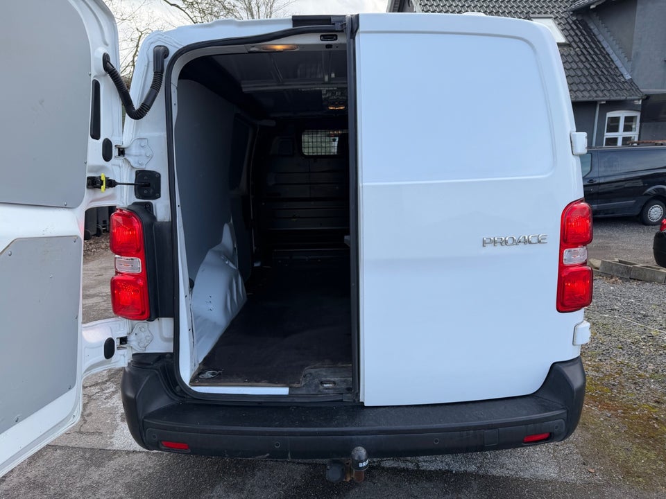 Toyota ProAce 2,0 D 120 Long Comfort 6d