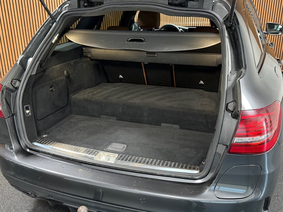 Mercedes C300 de 2,0 AMG Line Night Edition stc. aut. 5d