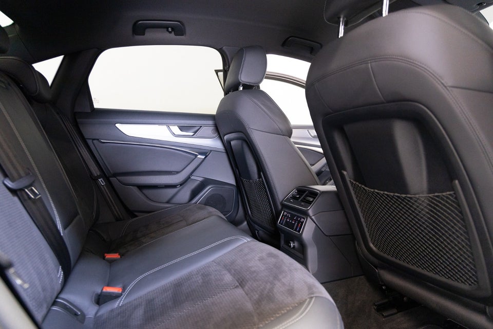 Audi A6 55 TFSi e S-line quattro S-tr. 4d