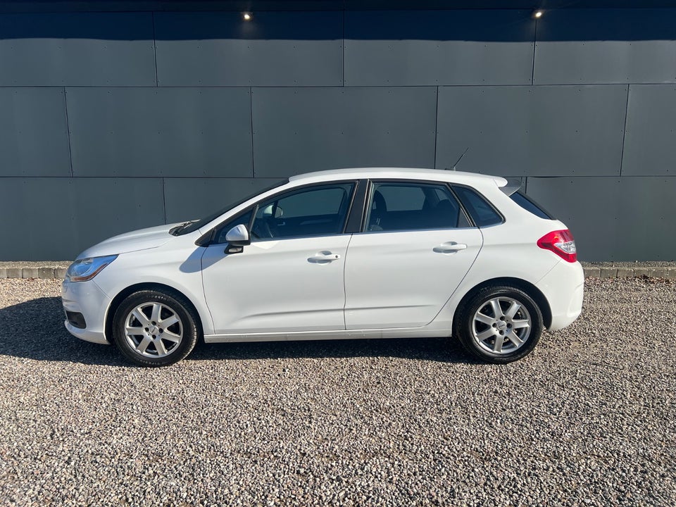 Citroën C4 1,6 e-HDi 115 Seduction E6G 5d