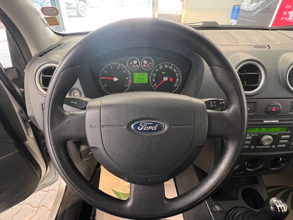 Ford Fusion 1,4  5d