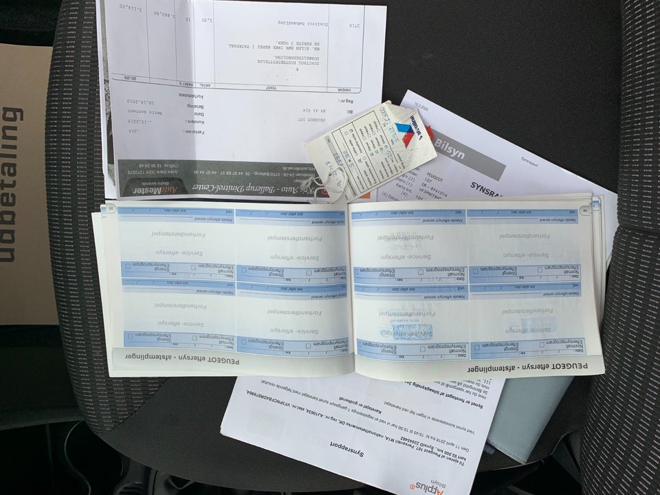 Peugeot 107 1,0 Champion Air 5d