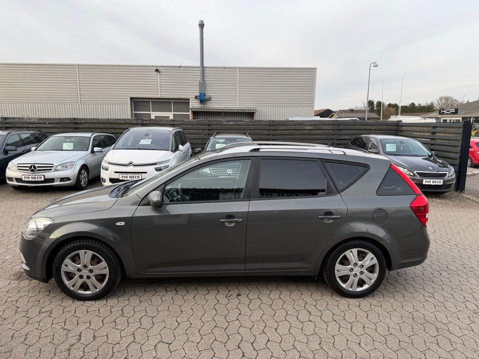 Kia Ceed 1,6 CRDi 115 Active Fashion SW 5d