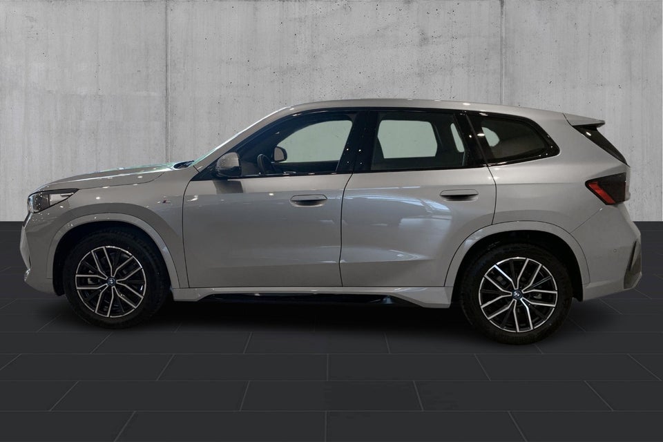 BMW iX1 xDrive30 M-Sport Premium 5d