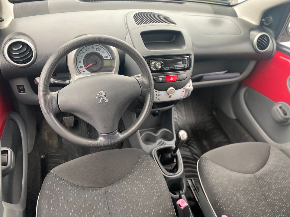 Peugeot 107 1,0 SE 5d