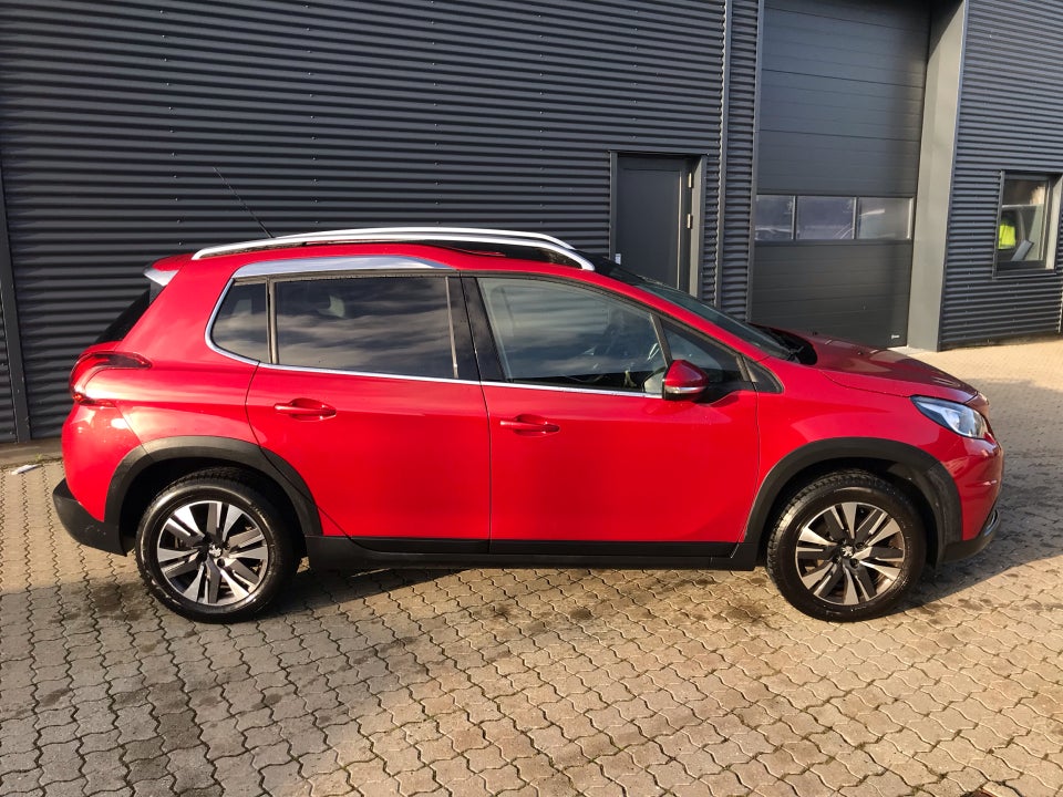 Peugeot 2008 1,2 PureTech 110 Allure+ 5d