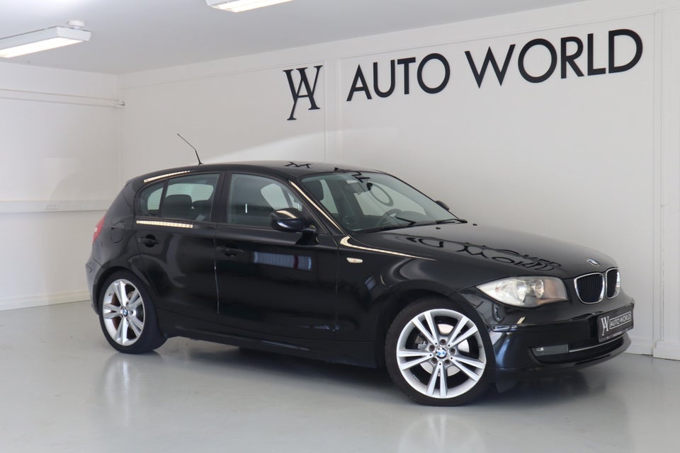 BMW 120d 2,0 Advantage aut. 5d