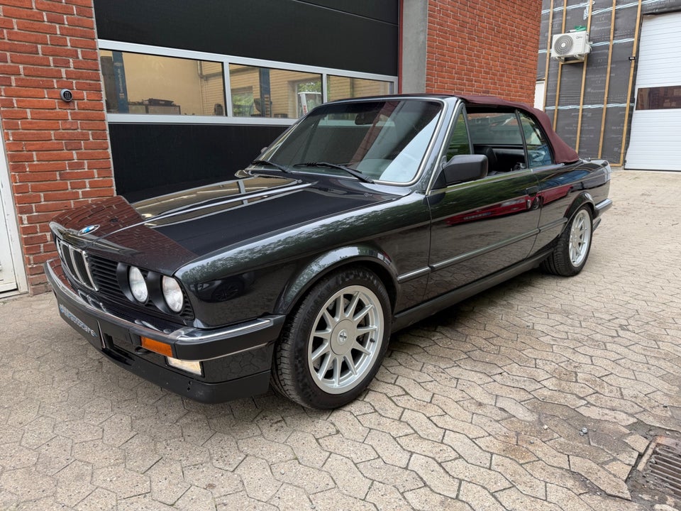 BMW 325i 2,5 Cabriolet 2d