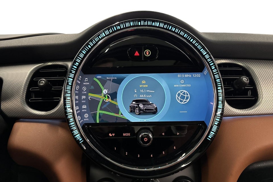 MINI Cooper SE Maximise 3d