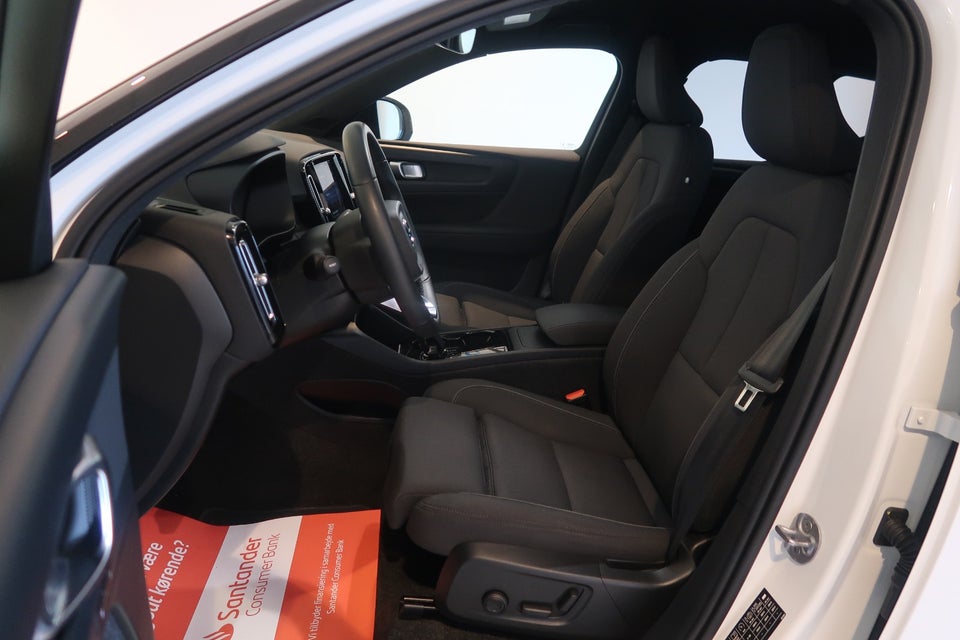 Volvo XC40 ReCharge Twin Plus 5d