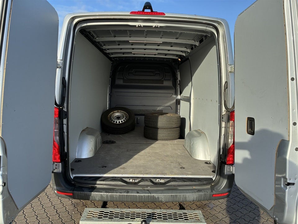 Mercedes Sprinter 316 2,2 CDi A2 Kassevogn aut. RWD