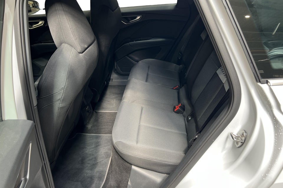 Audi Q4 e-tron 45 Progress 5d