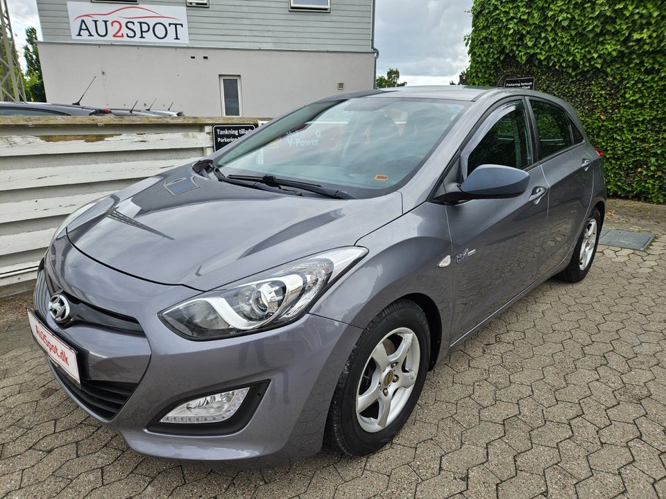 Hyundai i30 1,6 GDi XTR Eco 5d