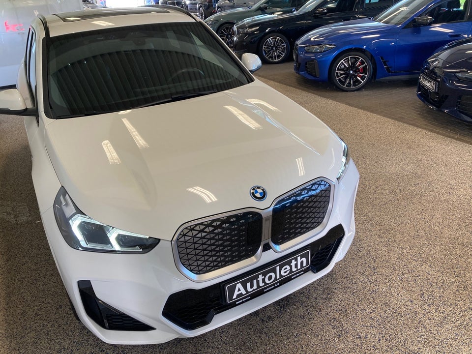 BMW iX1 xDrive30 M-Sport 5d
