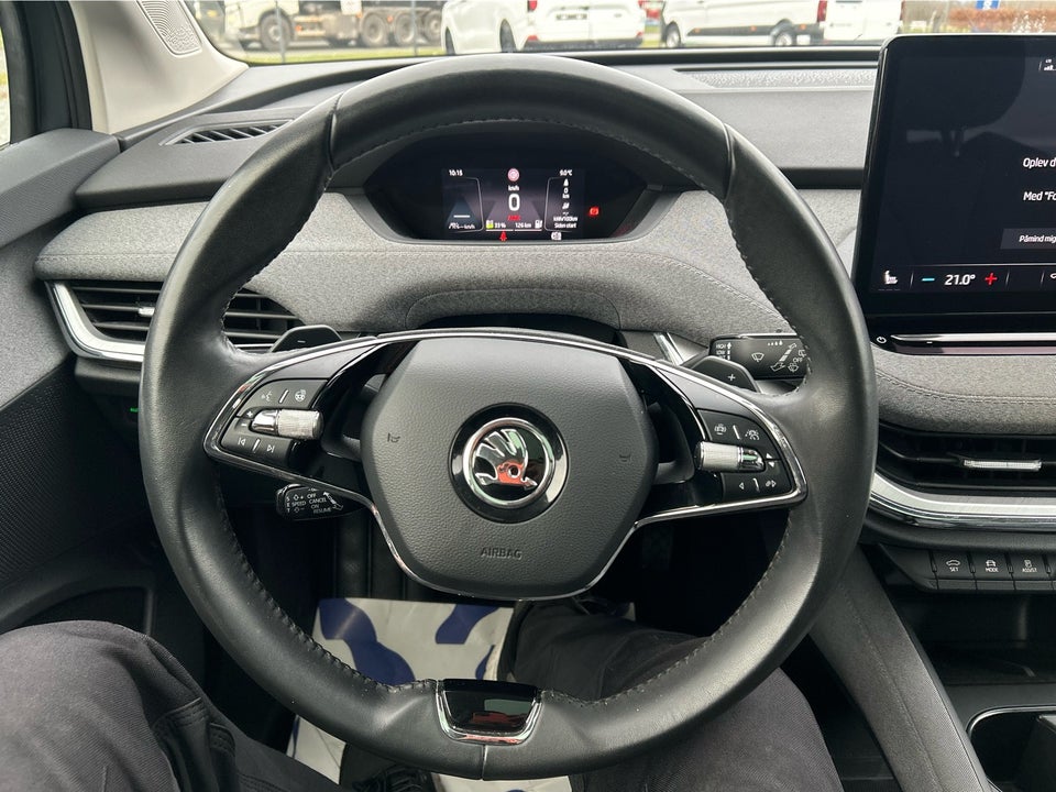 Skoda Enyaq 80 iV Loft 5d