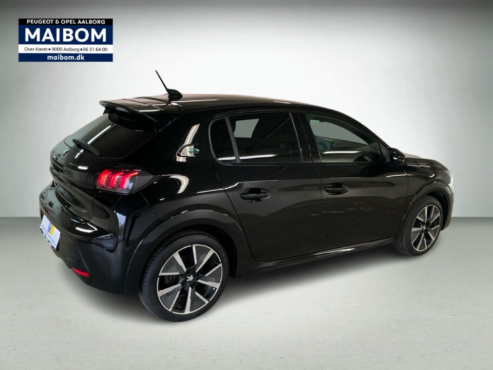 Peugeot e-208 50 GT 5d