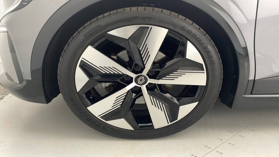 Renault Megane E-Tech 60 Techno 5d