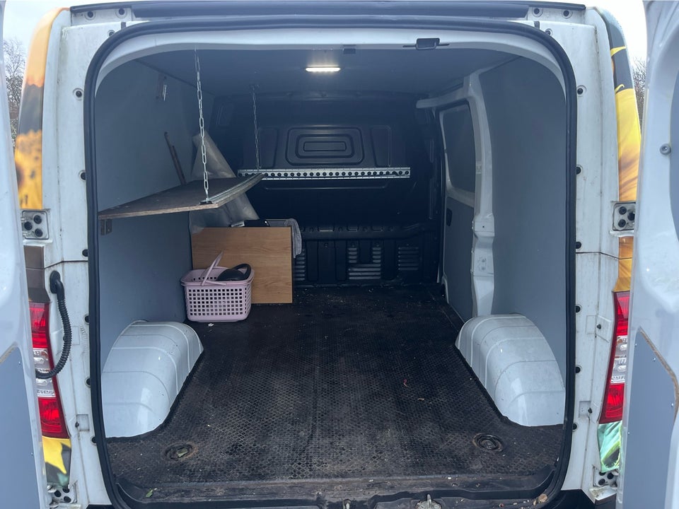 Maxus e-Deliver 3 52 Cargo Van SWB