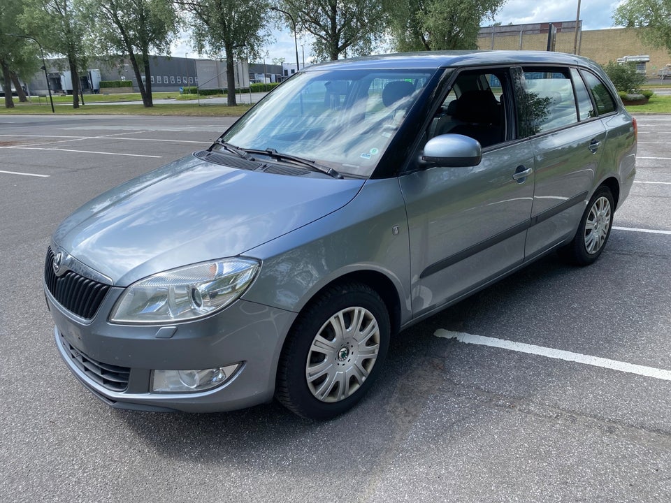 Skoda Fabia 1,6 TDi 90 Elegance Combi 5d