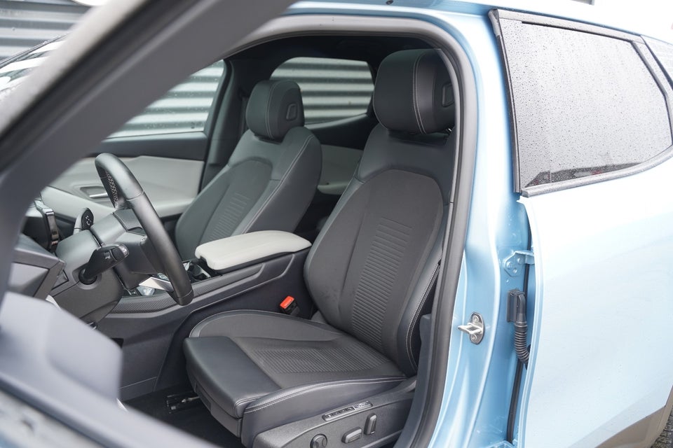 Ford Explorer 79 Premium Extended Range AWD 5d