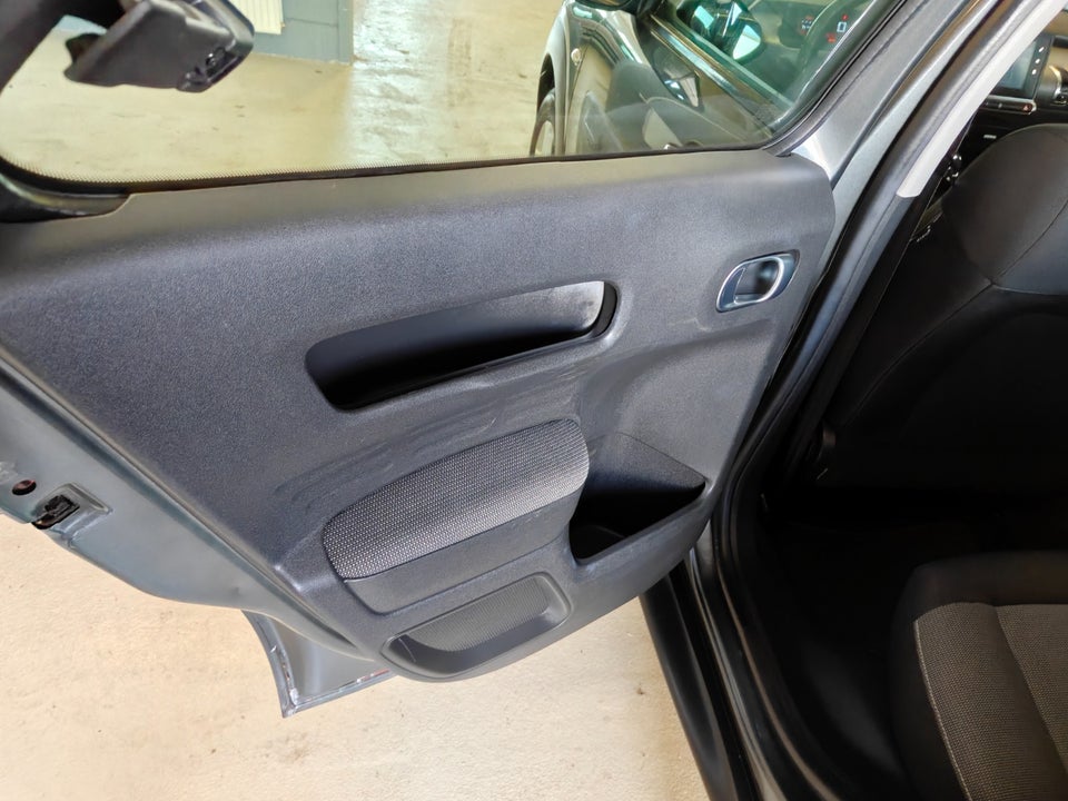 Citroën C4 Cactus 1,2 PureTech 82 Feel 5d