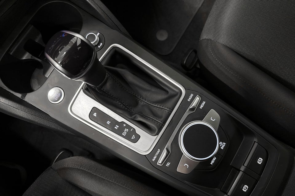 Audi Q2 35 TFSi Prestige S-tr. 5d