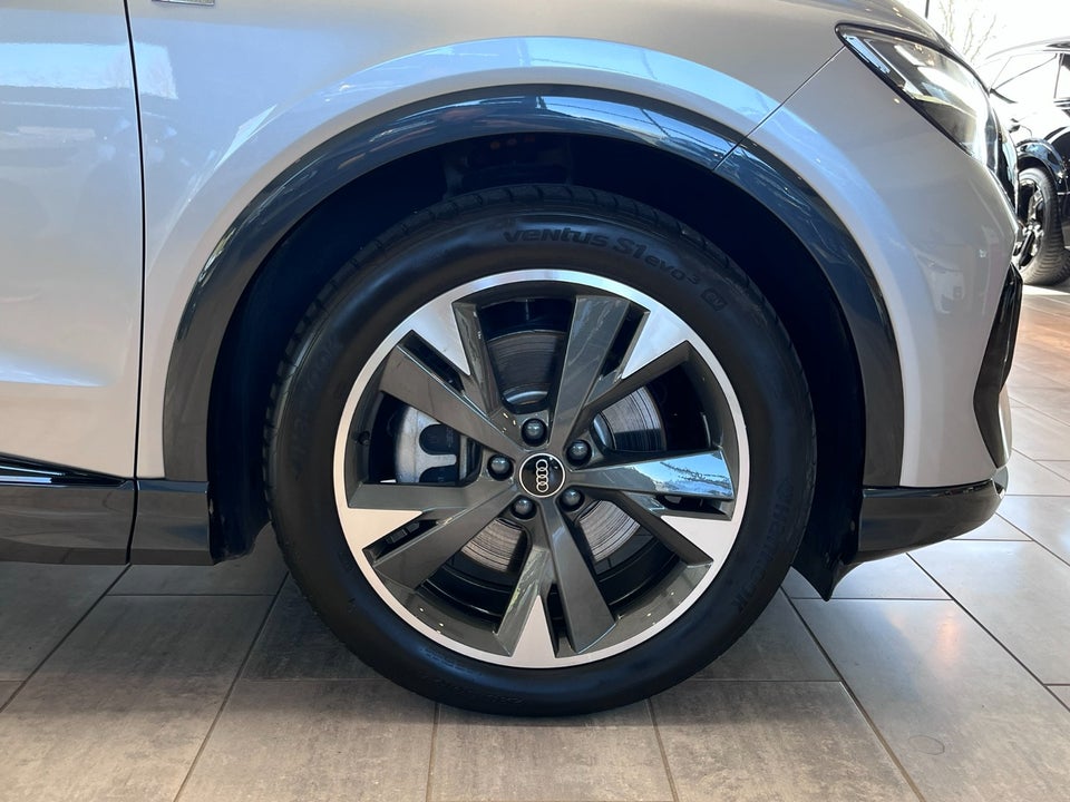 Audi Q4 e-tron 45 S-line 5d