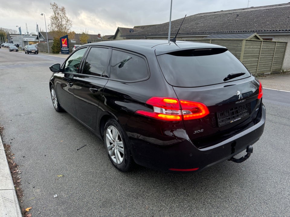 Peugeot 308 1,6 BlueHDi 120 Style Sky SW 5d