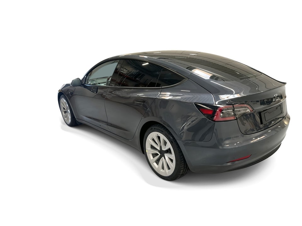 Tesla Model 3 Long Range AWD 4d