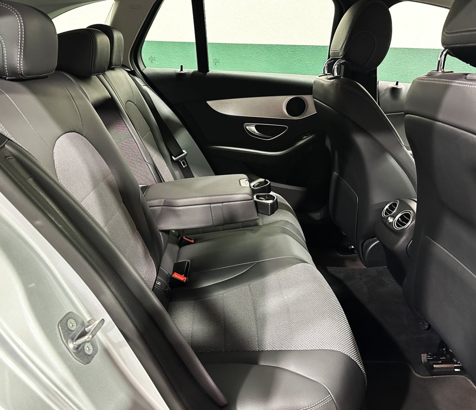 Mercedes C220 d 2,0 Avantgarde stc. aut. 5d