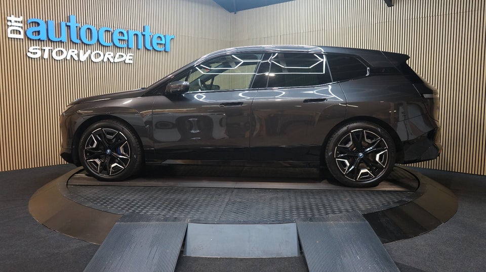 BMW iX xDrive40 Sport 5d