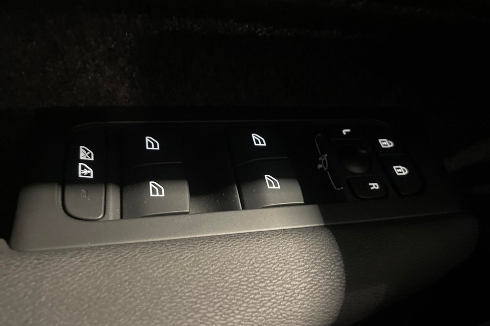 Volvo XC40 P8 ReCharge Twin Plus 5d