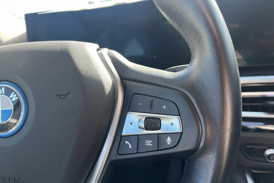 BMW i4 eDrive35 Charged 5d