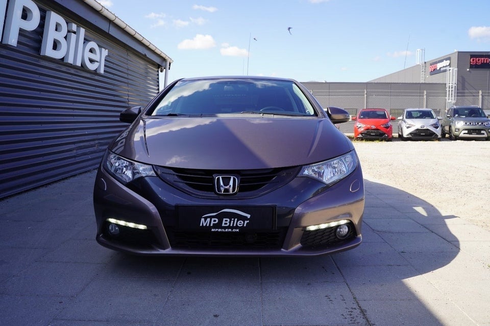 Honda Civic 1,8 i-VTEC Sport 5d