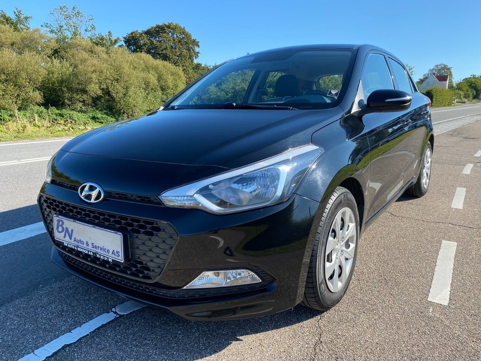 Hyundai i20 1,25 Trend 5d
