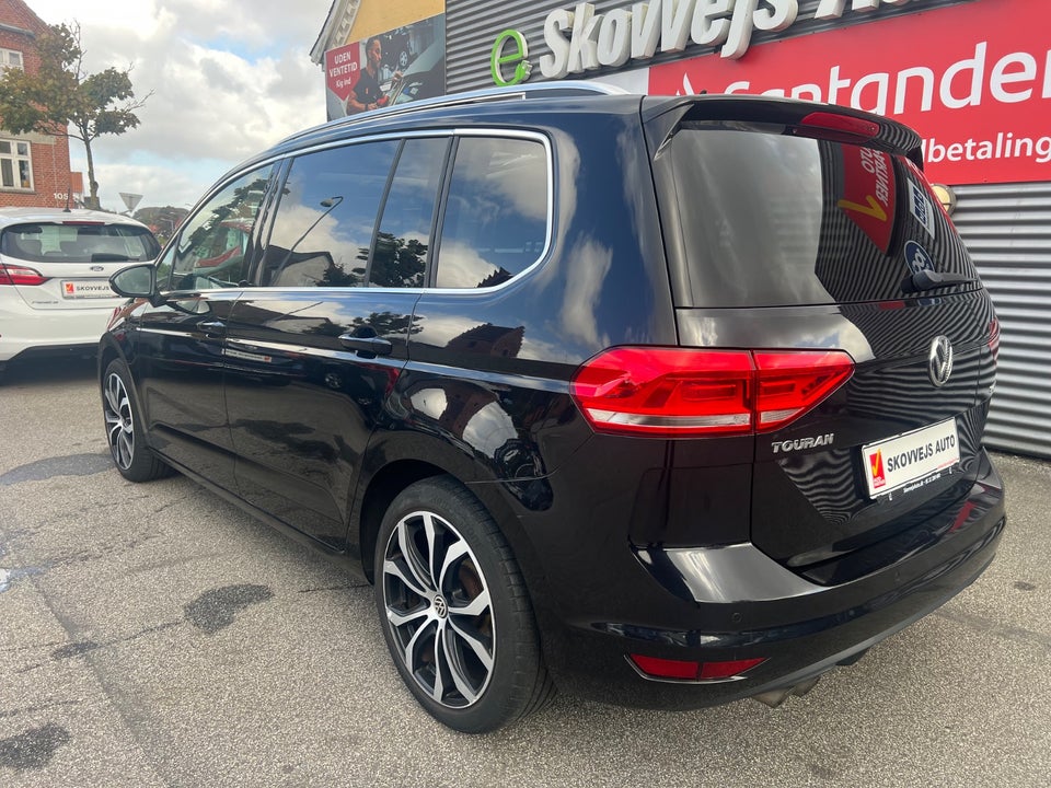 VW Touran 2,0 TDi 150 Highline DSG 7prs 5d
