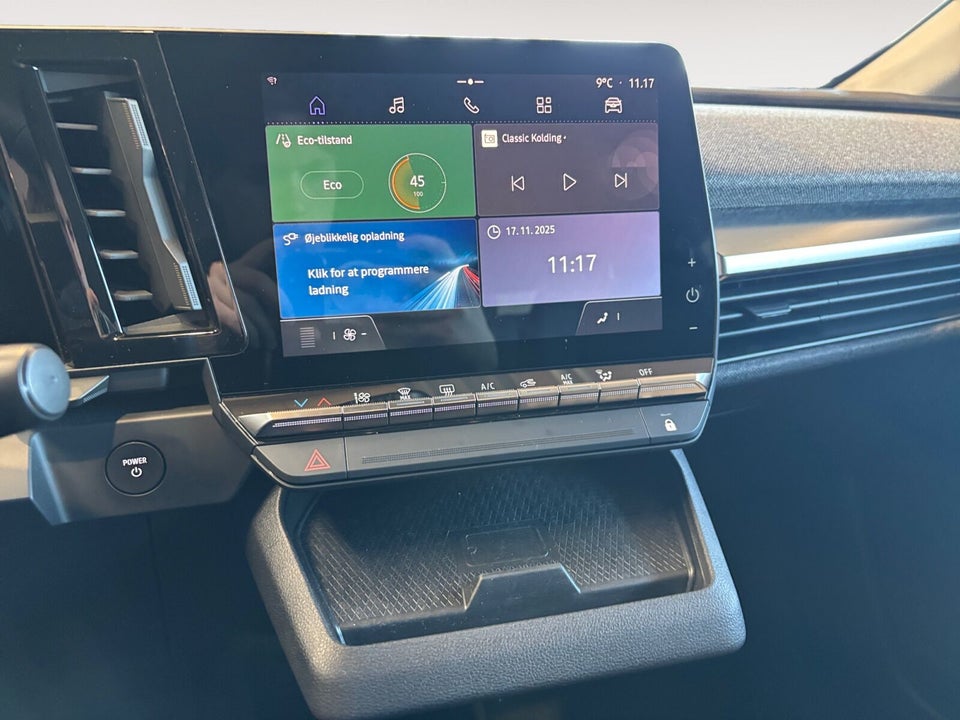 Renault Megane E-Tech 40 Equilibre 5d