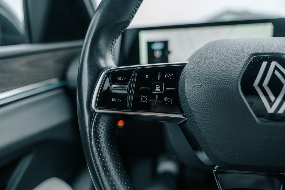 Renault Megane E-Tech 60 Iconic 5d