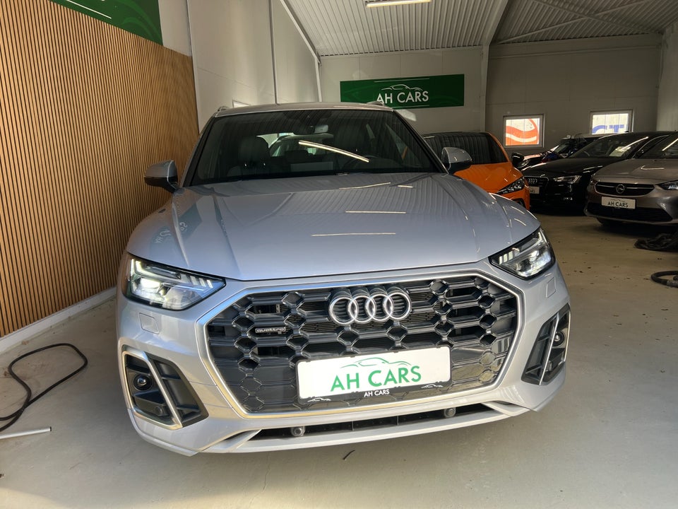 Audi Q5 50 TFSi e S-line quattro S-tr. 5d