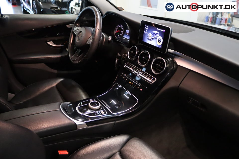 Mercedes C220 d 2,2 AMG Line stc. aut. 5d