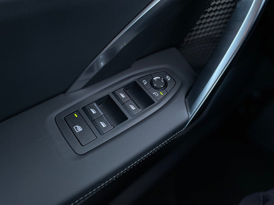 BMW iX1 xDrive30 M-Sport 5d