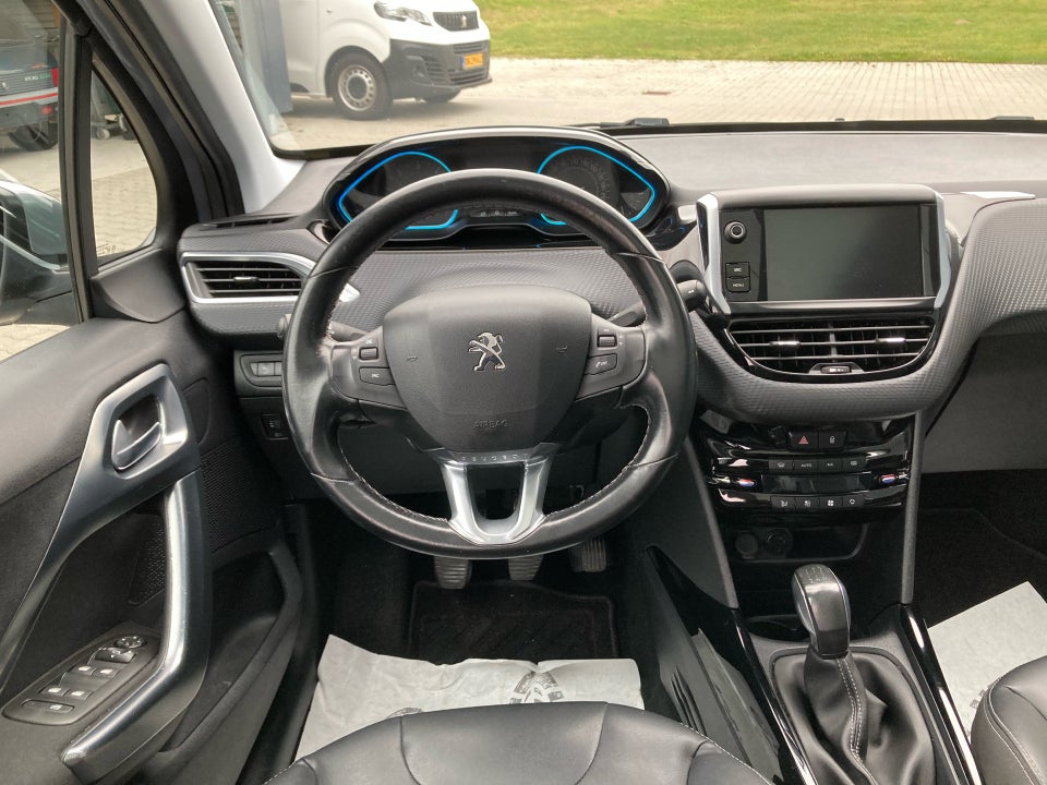 Peugeot 2008 1,6 BlueHDi 100 Desire Sky 5d