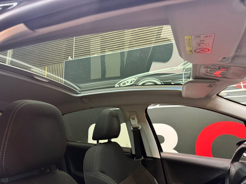 Peugeot 208 1,2 VTi Allure 5d